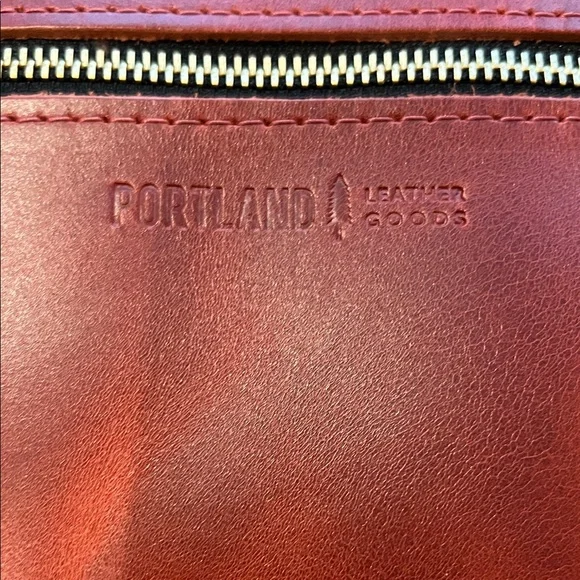 Beautiful Rosso Portland Leather Goods Laptop Backpack - Picture 4 of 9